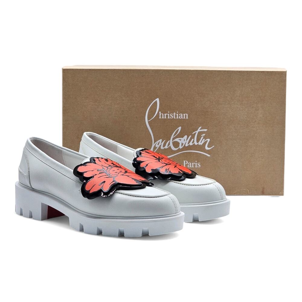 Christian Louboutin x Shun Sudo Button Flower Moc Toe Lug Loafers - White 37